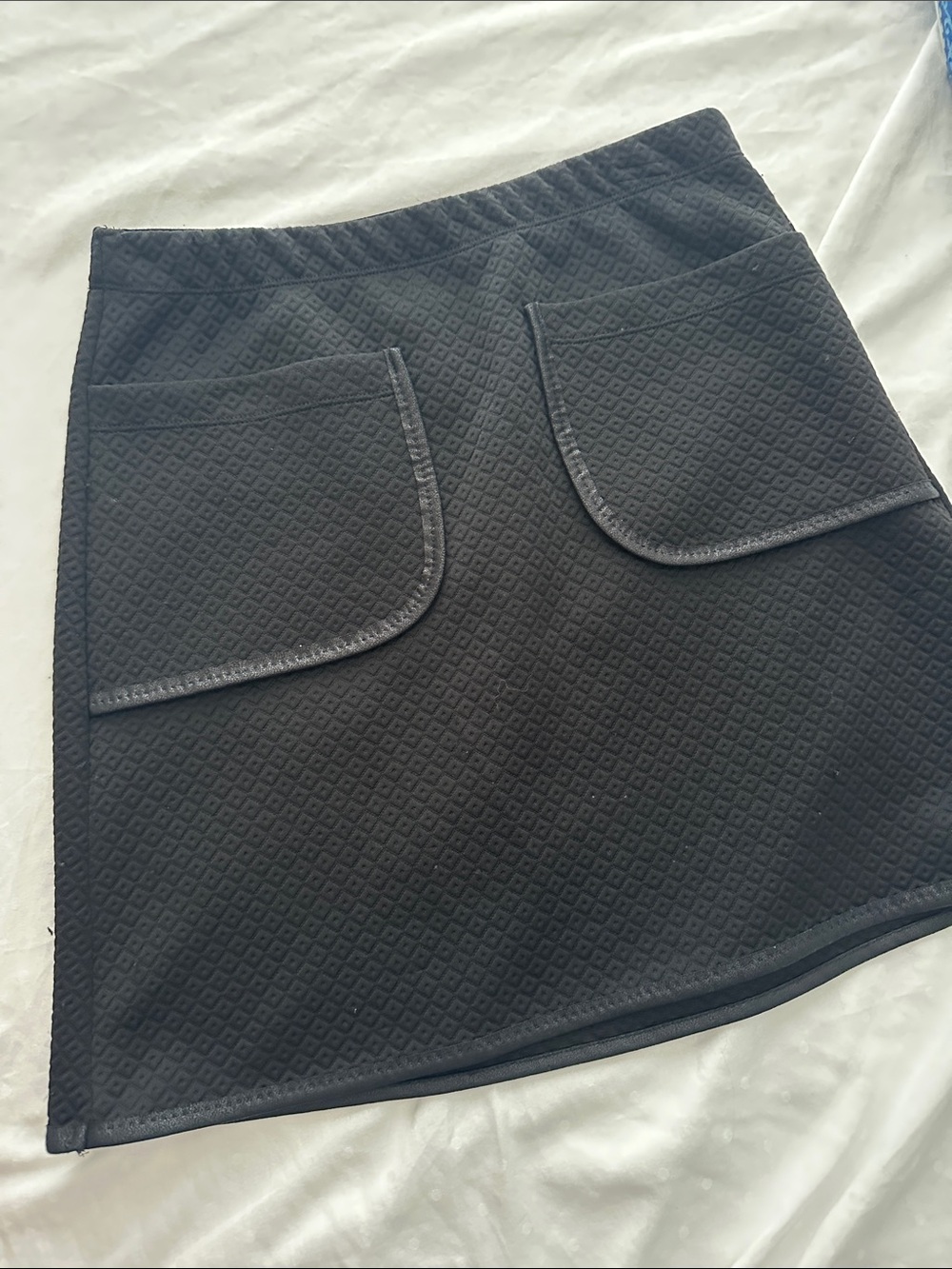 Max Studio Black Textured A-Line Pocket Mini Skirt